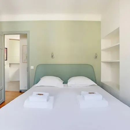 Beau T2 Avec Balcon Montmartre Appartamento Parigi