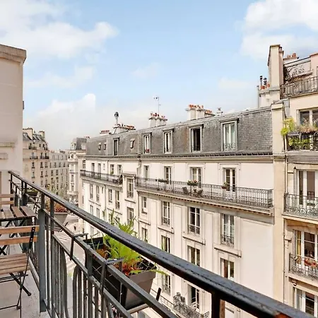 Appartamento Beau T2 Avec Balcon Montmartre Parigi